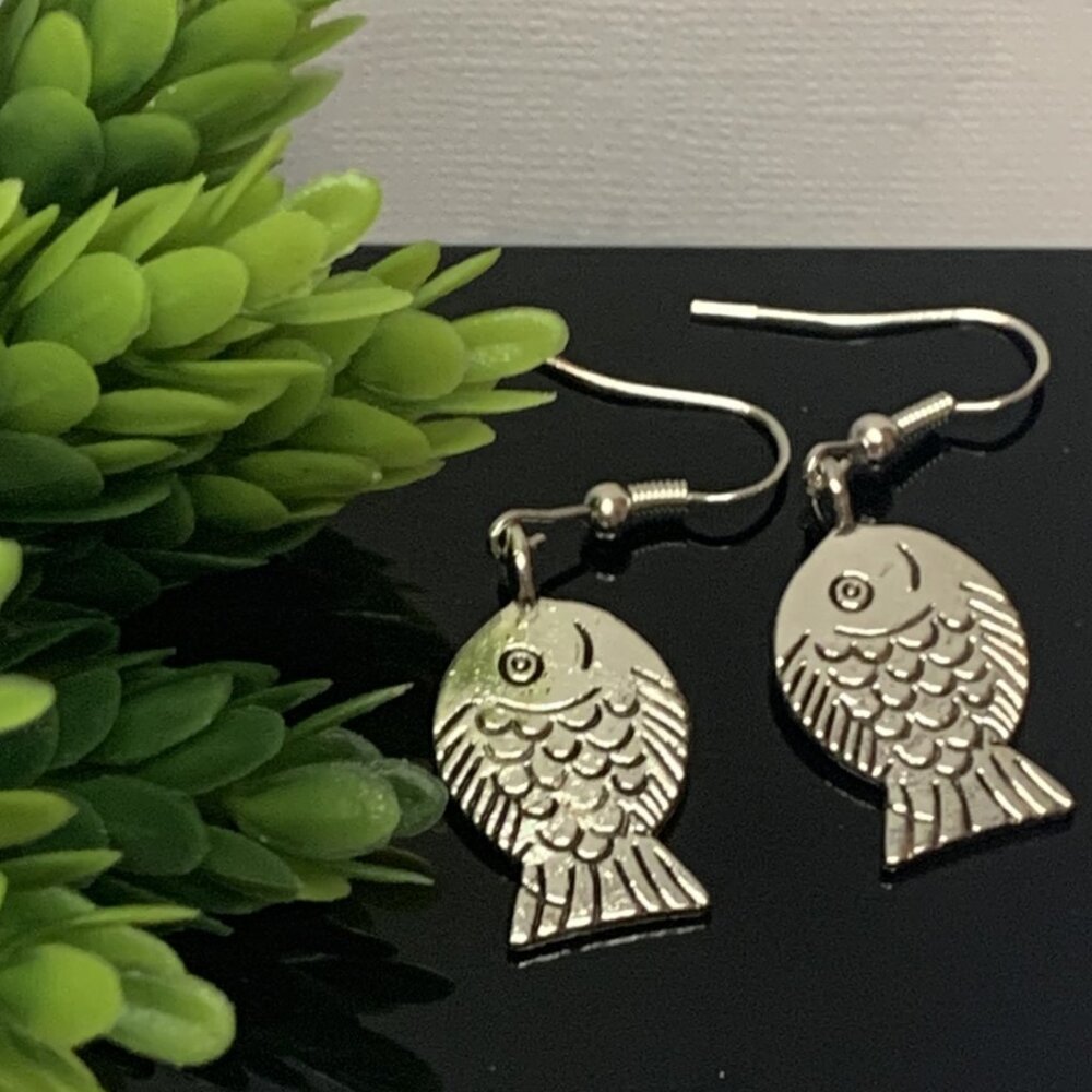Fish Earring, Fishing Jewelry, Silly Animal Earring, Gift Idea, Novelty Earring